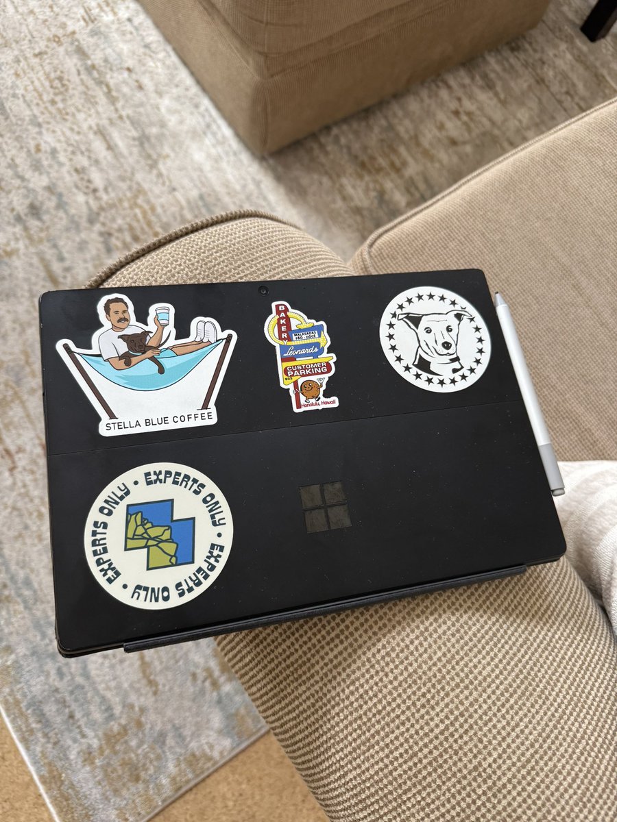 tony_dawgs's tweet image. Said goodbye to Old Faithful today. 5 years, lot of AI-generated assignments, and a few good tugs. A celebratory domestic pilsner will be enjoyed tonight. #mambaout