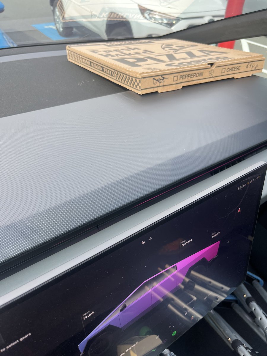 EVandChill's tweet image. Spend $80k on a mobile pizza holder and you get a free truck with it.