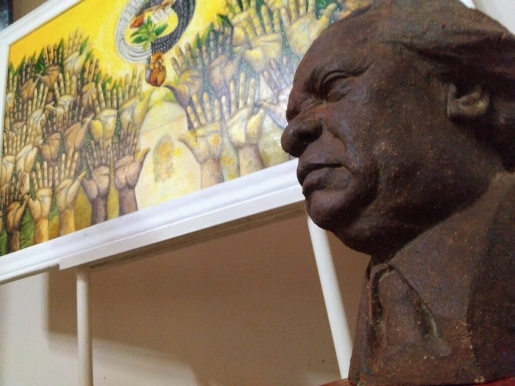 Radio Camagüey 🇨🇺 (@radiocamaguey) on Twitter photo #Noticias
José Martí y familia Guillén Batista protagonizan intercambios en #Camagüey #CubaEsCultura
Por <a href="/diosmelgo/">Diosmel 🇨🇺</a>
.
.
.
radiocamaguey.icrt.cu/2025/07/12/jos… #Noticias
José Martí y familia Guillén Batista protagonizan intercambios en #Camagüey #CubaEsCultura
Por <a href="/diosmelgo/">Diosmel 🇨🇺</a>
.
.
.
radiocamaguey.icrt.cu/2025/07/12/jos…