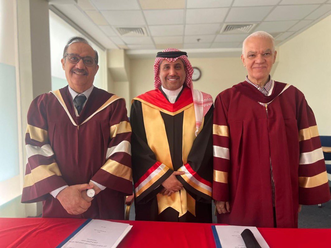 ابارك لاخي الغالي مهدي المزارقه مدير عام هيئه الاذاعه والتلفزيون بالمنطقه الشرقيه حصوله على الماجستير بامتياز تخصص التواصل الاجتماعي X
منها لأعلى يابوخالد 
<a href="/almazarqah/">مهدي المزارقه</a>