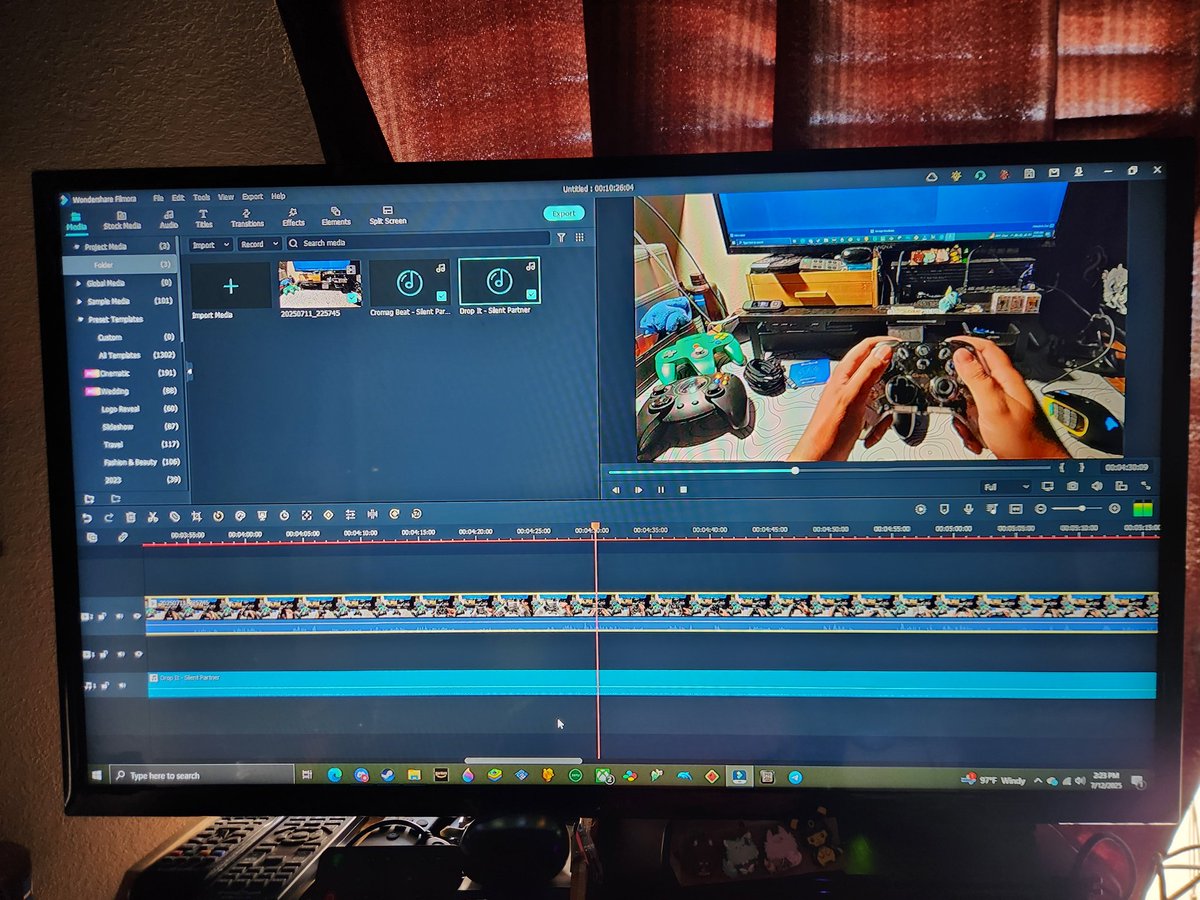 Dreddjr1's tweet image. Currently editing a video! Hopefully yall will see it later today!