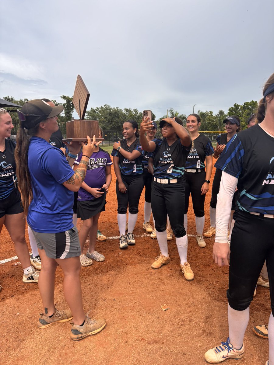 aquanautsb's tweet photo. Your 2025 @FGCLsoftball CHAMPIONS‼️🏆🏆🏆

 #OurNauts #NautNation 🤿 https://t.co/FJx3aXva5R