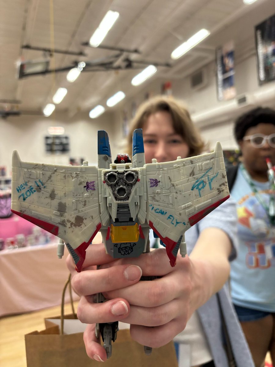 WYD?

Spike and Sparkplug: Alex (BLUE FORGE) and Greg Gaub 

Bumblebee: Thunderstorm_162 on Instagram