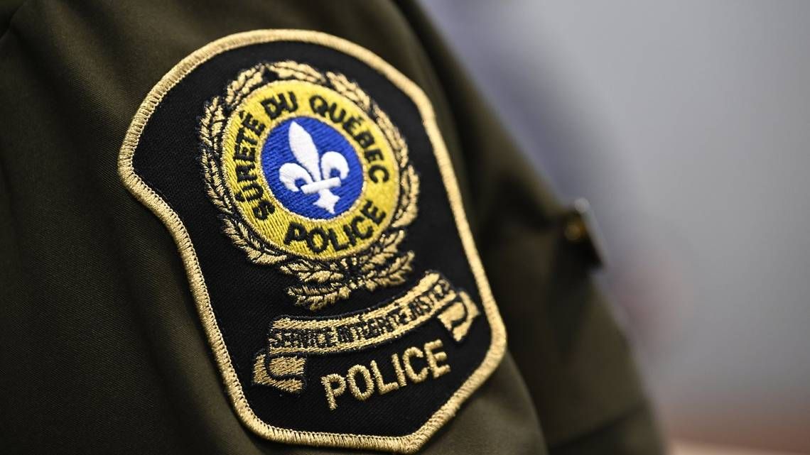 Body of man found in vehicle in Saint-François River montrealgazette.com/news/provincia…