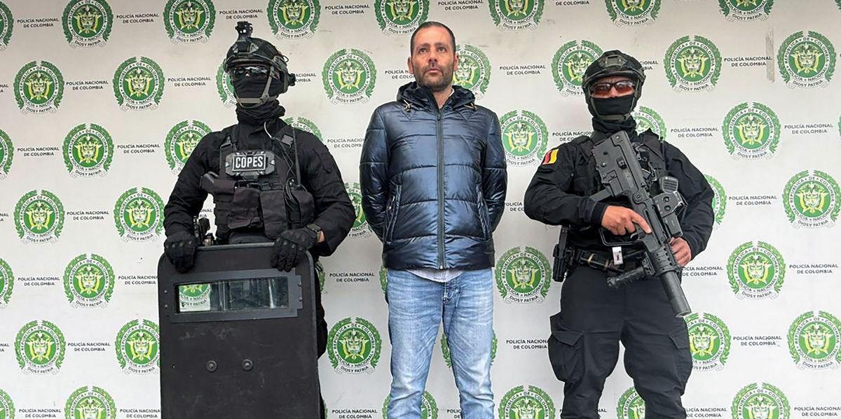 Giuseppe Palermo wurde mitten auf der Strasse in Kolumbiens Hauptstadt Bogota festgenommen. Er soll für die ’Ndrangheta Kokain nach Europa geschafft haben. tagesanzeiger.ch/ndrangheta-kol…