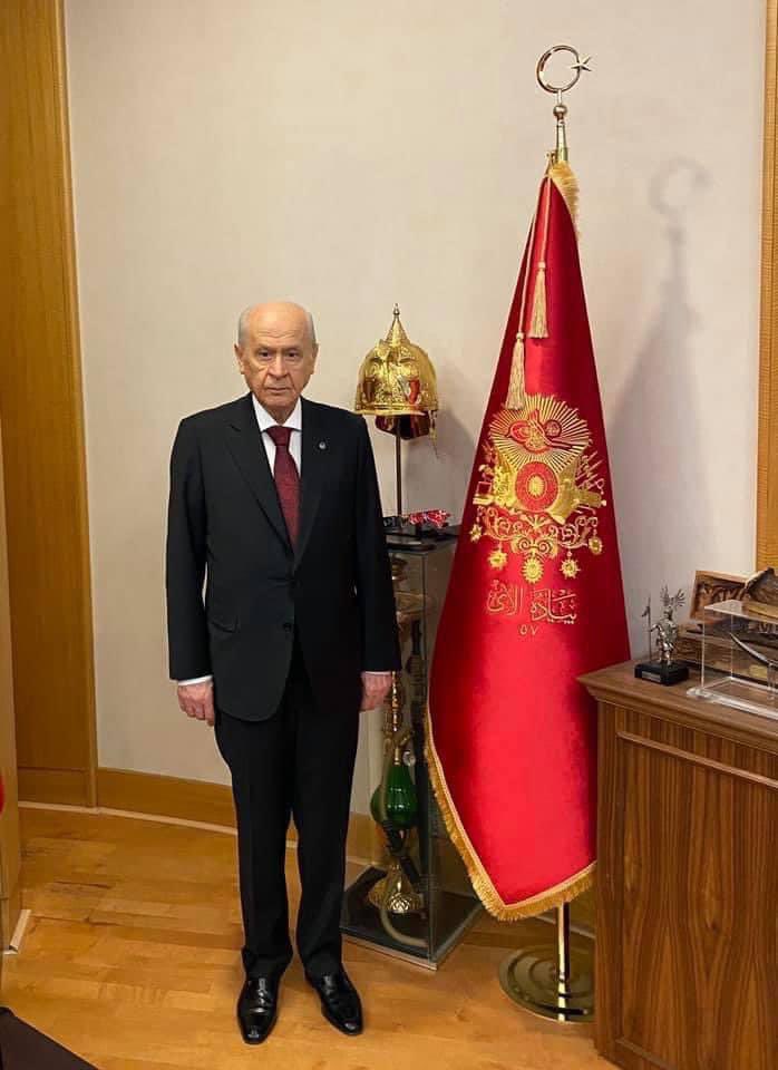 Bir ömür evladın olmanın gururunu ve şerefini yaşayıp, yaşatacağız..🇹🇷