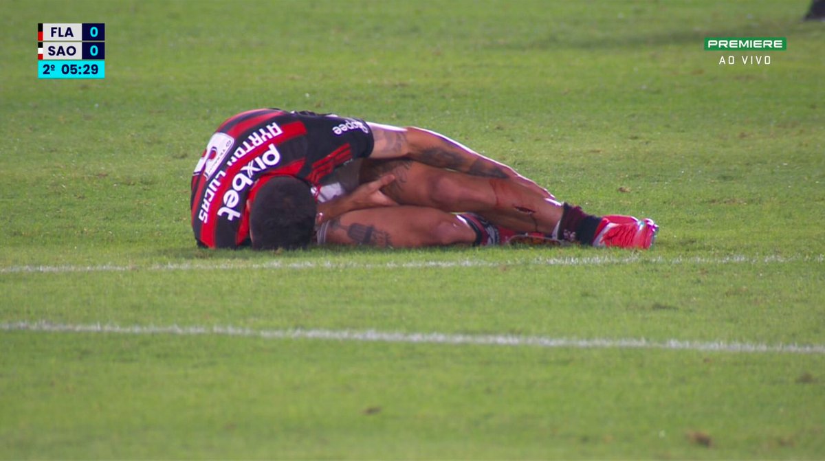 gabirugd's tweet photo. Força Airton Lucas,  a nação está contigo ✌️ https://t.co/6Lv2Sd5sjd