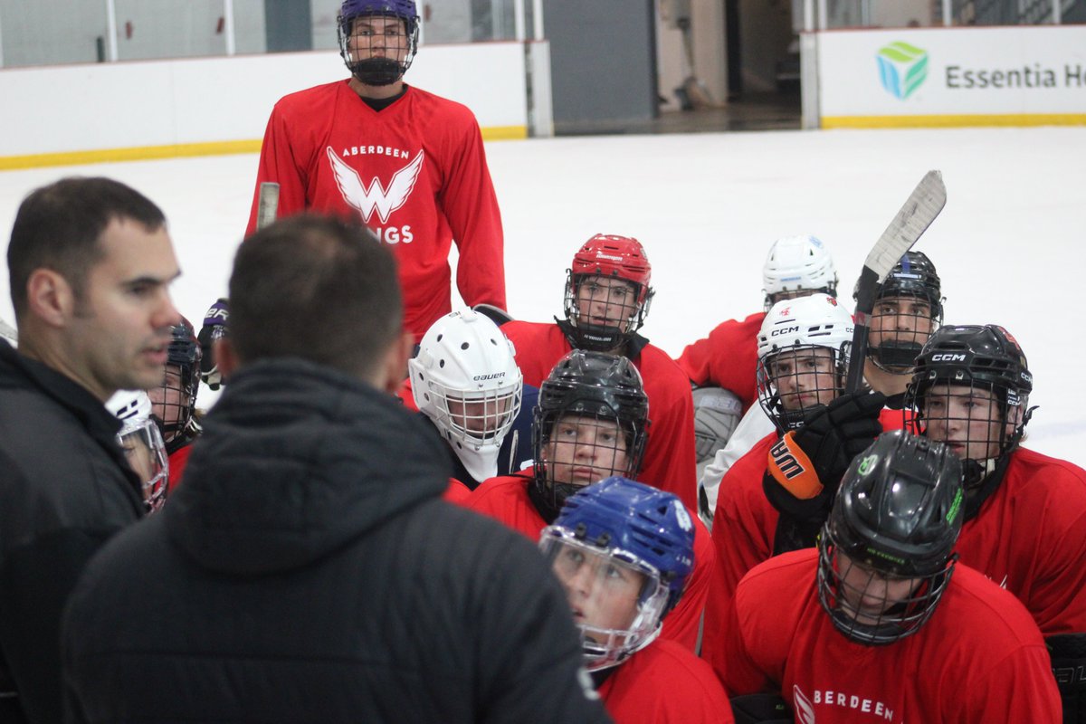 First game of Day Three!
Futures Red took a 4-1 win over Futures White!
#WingsWay #WingsFamily #NAHL