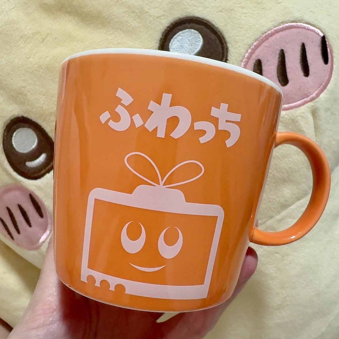 tachibana__04's tweet photo. 6月度ルーキーランキング1stのオリジナルマグカップが届きました🙋🏻‍♀️💓
ななしのヒーロー🦸🦸‍♀️みんな改めてありがとうございました👑✨
うれしいなーー！明日からこれで飲むっ🍺
#whowatch #みんなからの宝物 https://t.co/pWwMJ8nqaj