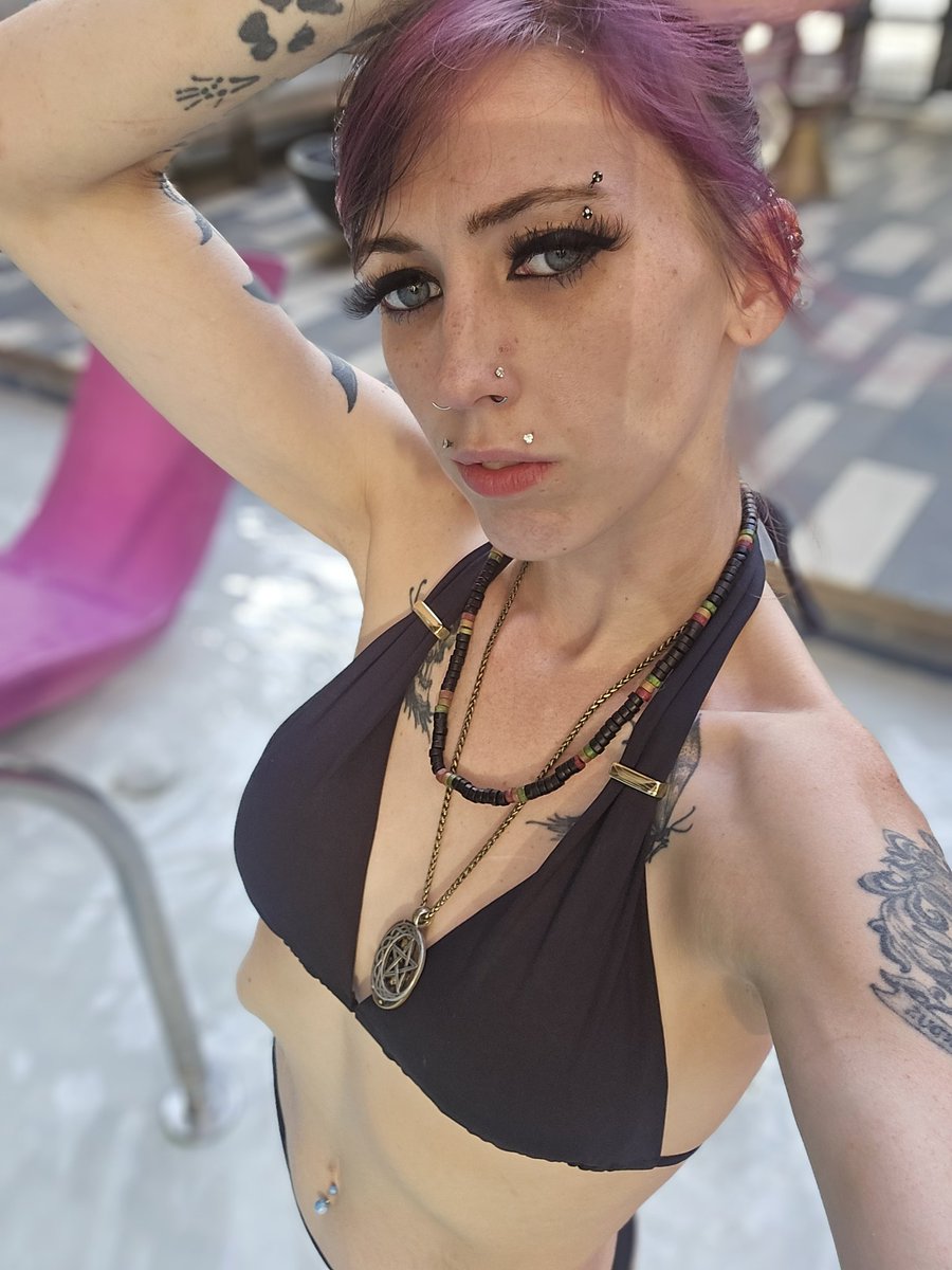 Tequila_rose66's tweet photo. Happy saturday, dont forget to follow my other links. I am better and better then ever 😌 
#tattooedgirl #spicydisaster #hot🥵 #fypシ゚viral #pettylevels #alternativegirl #lol  #contentcreator #gothicgoddess 

https://t.co/FsGRVYnpp8 https://t.co/Q1jpnWU7LQ
