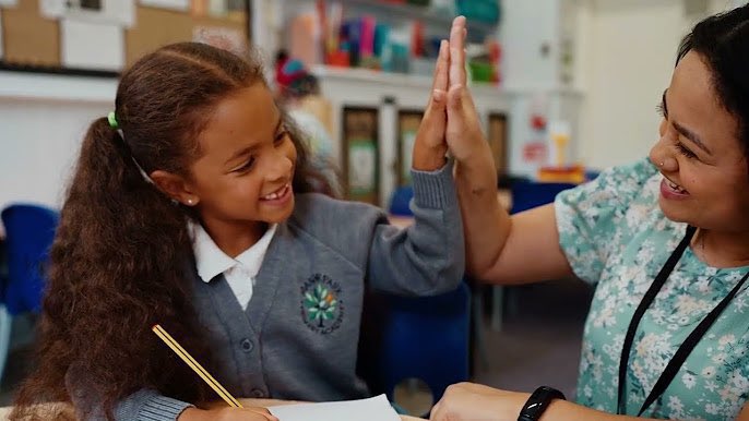 LEOacademies's tweet photo. As #LEOExplorers, our pupils are:

Empathetic
Open-Minded
Aspirational
Motivated
Creative
Resilient
Curious
Forward-Thinking
Collaborative
Reflective

📺 https://t.co/vG9L6CfnCq

🎞️ https://t.co/spNeay5oE7

✏️ https://t.co/FFbNzSUs7e

#WeAreLEO 🦁 https://t.co/iGAaYtisD6