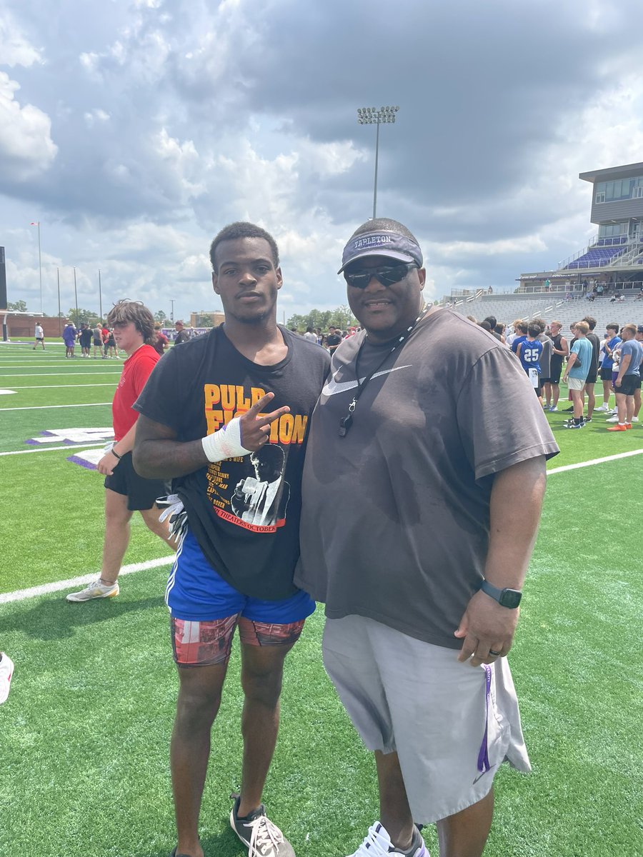 ashtonwilliaams's tweet photo. I wanna thank @FBCoachStone for the camp invite, and for letting me showcase my skills, ran a 4.4 40, just wanna thank the rest of the coaching staff for making it feel like home @Coach_Benitez1 @CoachPepPearson @TarletonFB 
@DavinNelson7 @caleb_harley @Kris_Traylor @daingerfieldath