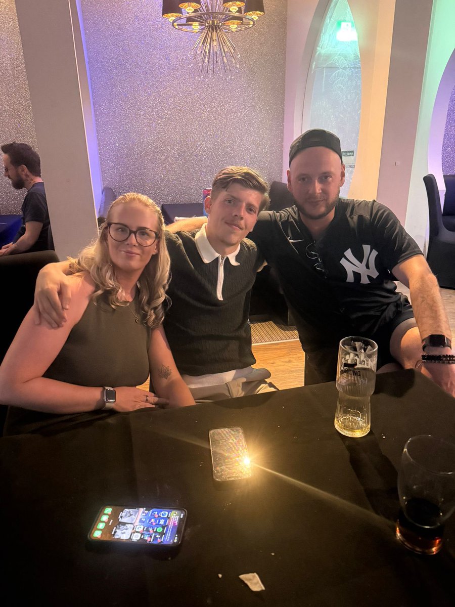 BasTownFC's tweet photo. Curry night at one of our sponsors 'Basil Spice' #bastown π΅π΅π΅ https://t.co/XsRl0nUgud