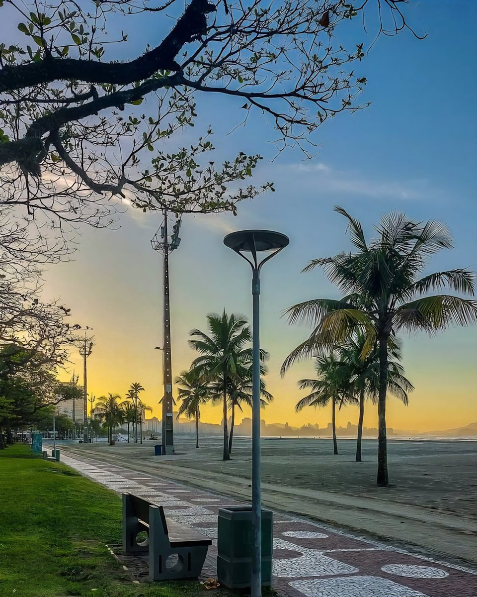LuOl20958448's tweet image. Maravilhas nunca faltaram ao mundo; o que sempre falta รฉ a
capacidade de senti-las e admirรก-las.
โ Mรกrio Quintana