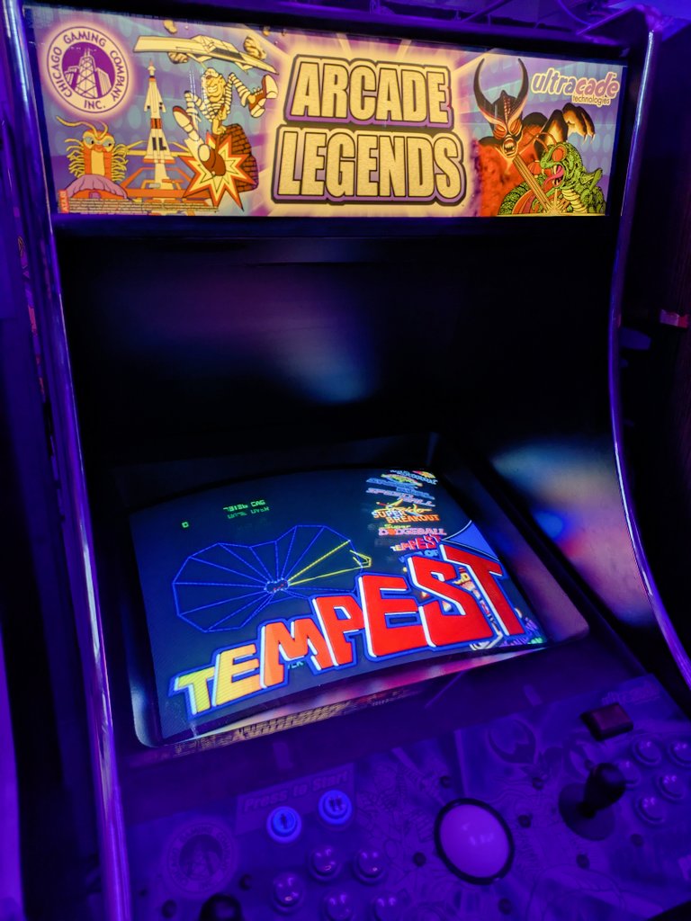 🎮🌀 TEMPEST HAS LANDED at Flynn’s Arcade! 🌀🎮 Come test your reflexes and retro skills on this iconic masterpiece right here at Flynn’s Arcade in Margate, Florida! Saturdays: 1PM-2AM 🎟️ Only $15 for unlimited play ALL DAY💥 No quarters. No limits.