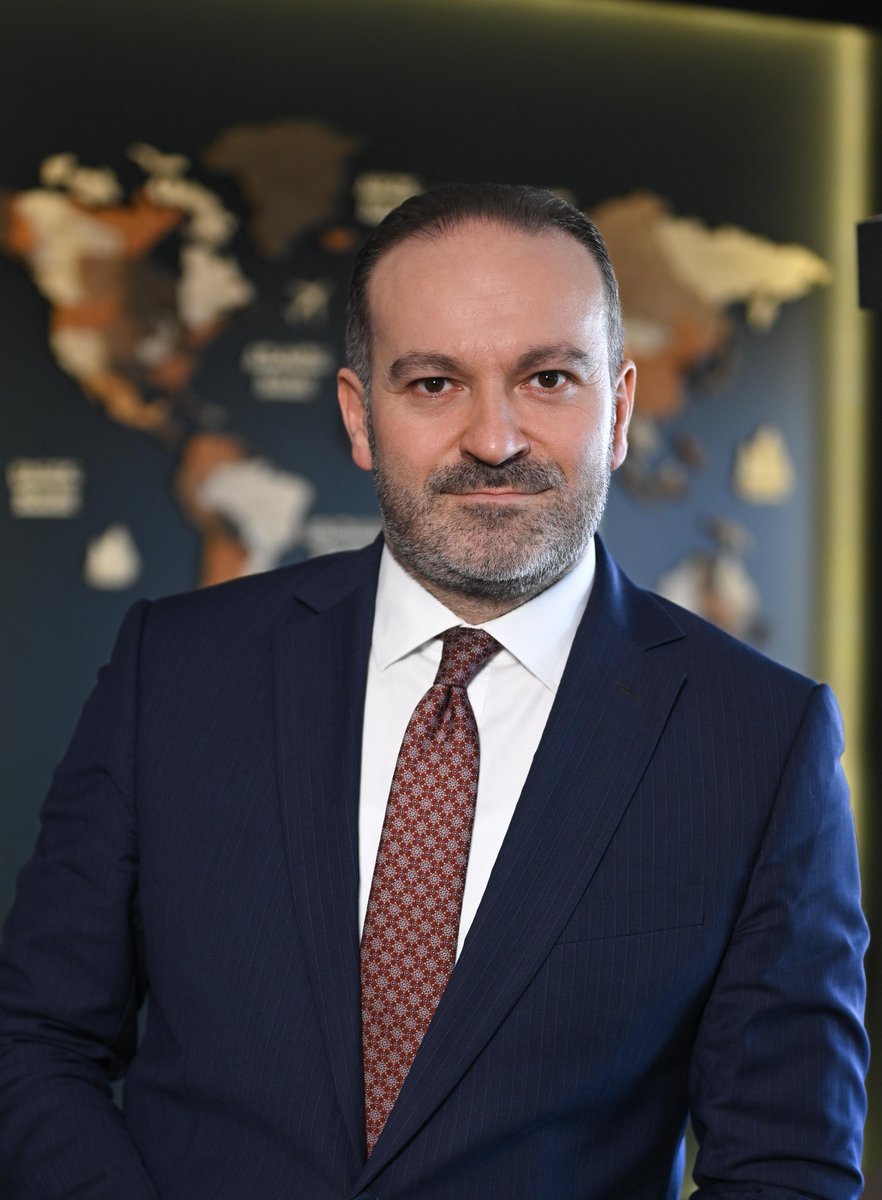 Mehmet Zahid Sobacı, yeniden TRT Genel Müdürü olarak atandı.

4 yıldır TRT Genel Müdürü olarak görev yapan Prof. Dr. Mehmet Zahid Sobacı, Cumhurbaşkanı Recep Tayyip Erdoğan tarafından aynı göreve tekrar atandı.

tr.trthaber.com/1/e9f31840