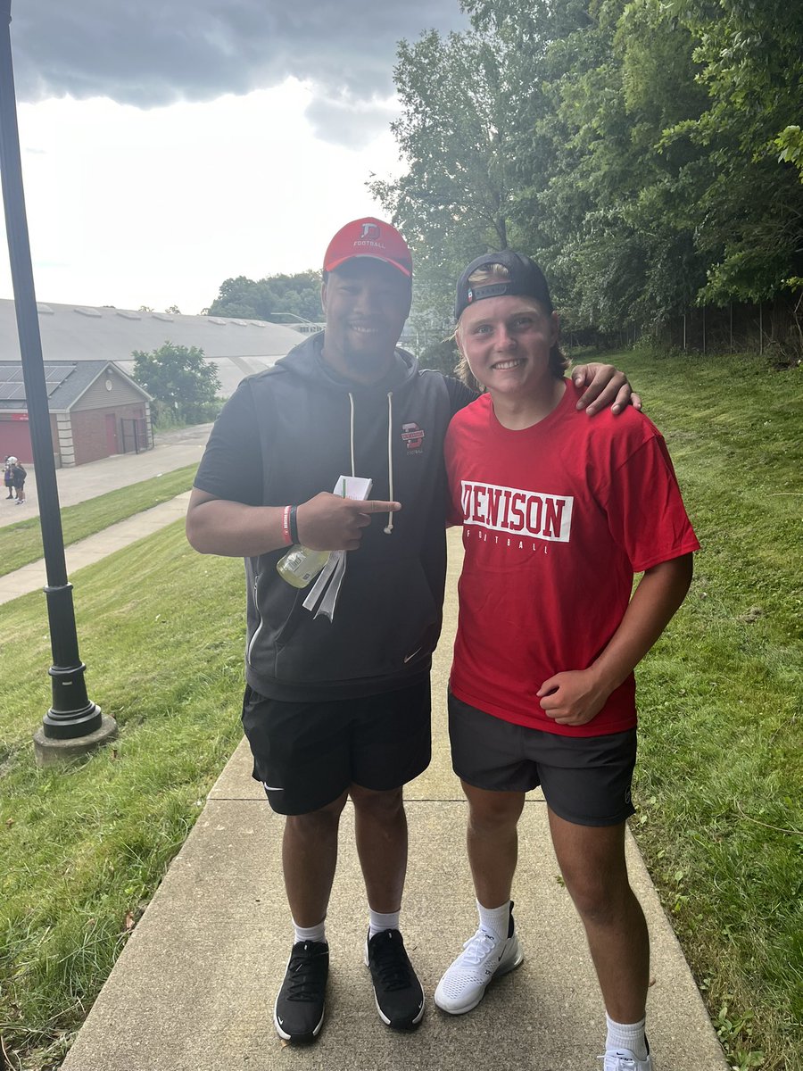 Thank you <a href="/DUFootball/">Denison Football</a> for the amazing camp today. And thanks to <a href="/keye_38/">Coach Thompson</a> for coaching me up today!