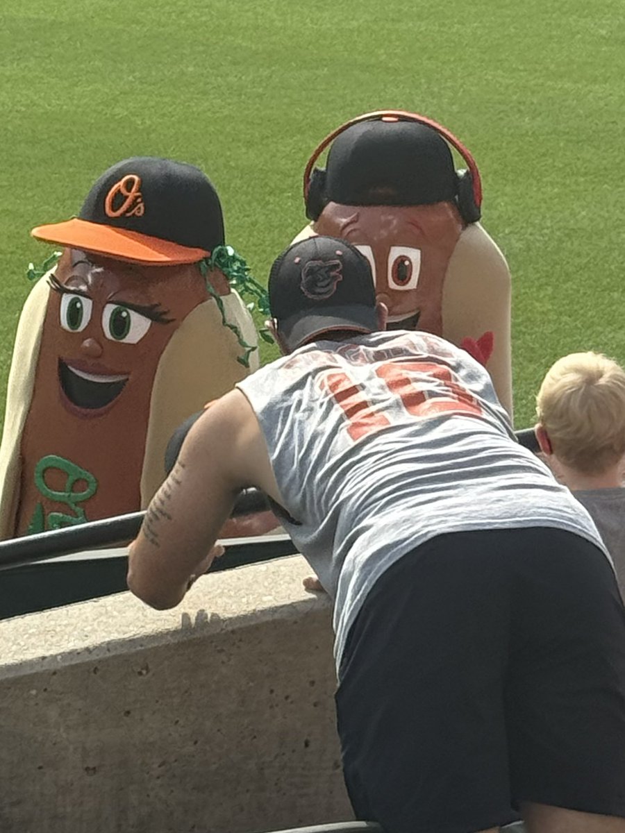 ggronvall's tweet image. Mustard wins!