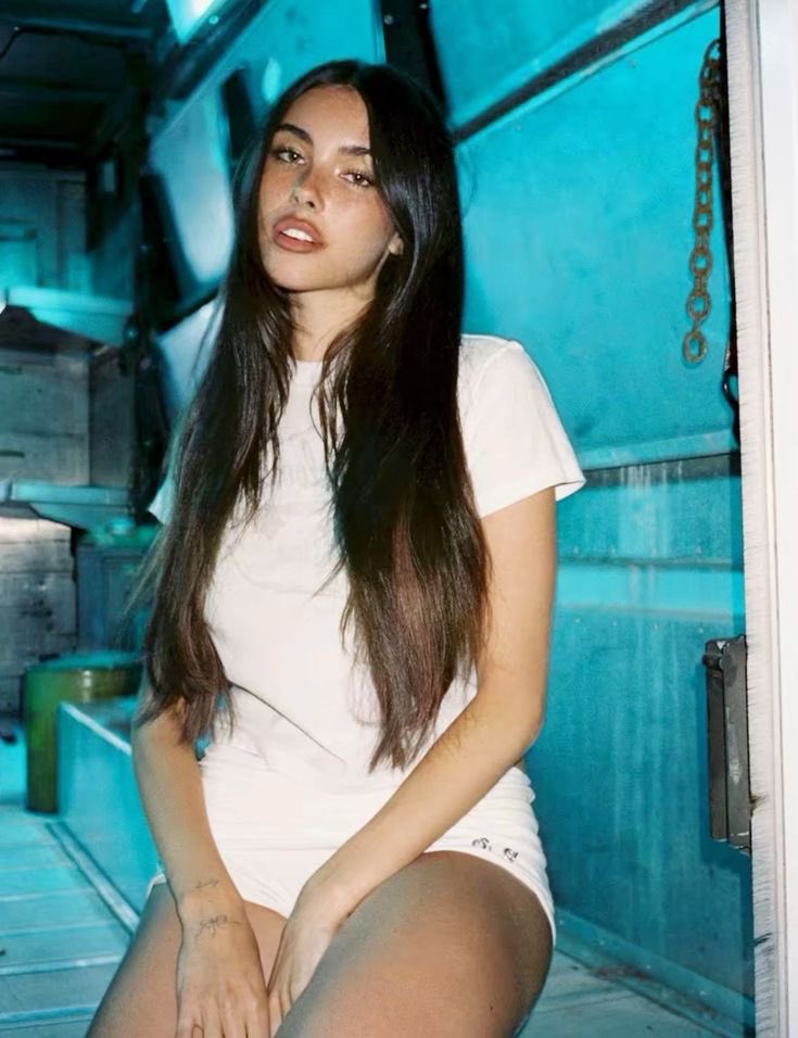 madisonssinfo's tweet image. 📸 | @madisonbeer officially announced her new single "15 MINUTES"—along with a pre-save link—on July 12, 2024 via Instagram and Twitter: that was the day she revealed the song’s title and started ramping up the anticipation