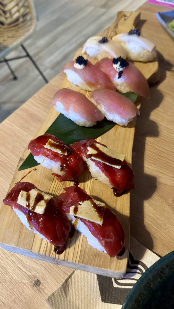 DAlvarez1976's tweet photo. Ha abierto un #Makitake en Rivas q te puede apañar perfectamente una noche con ganas de japo. En su rango, muy aceptable relación calidad-precio para un ticket medio de unos 40€ por persona.
Personal atento y eficaz. Sirven a domicilio. https://t.co/61PjfRmJ86