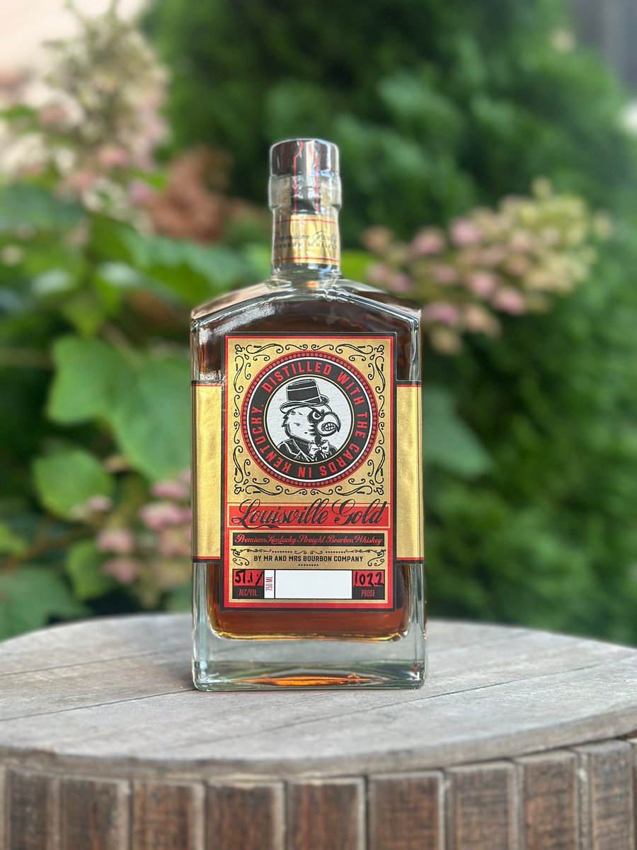 MrAndMrsBourbon's tweet image. We need everybody to come support @TheRussdiculous this week at Liquor Barn! Signing bottles Wed in Middletown and Thursday in Owensboro 5-8PM! GET "Louisville Gold" our way of giving back to @LouisvilleMBB @GoCards and new @TBT_Louisville single barrel only 200 made! Cheers!