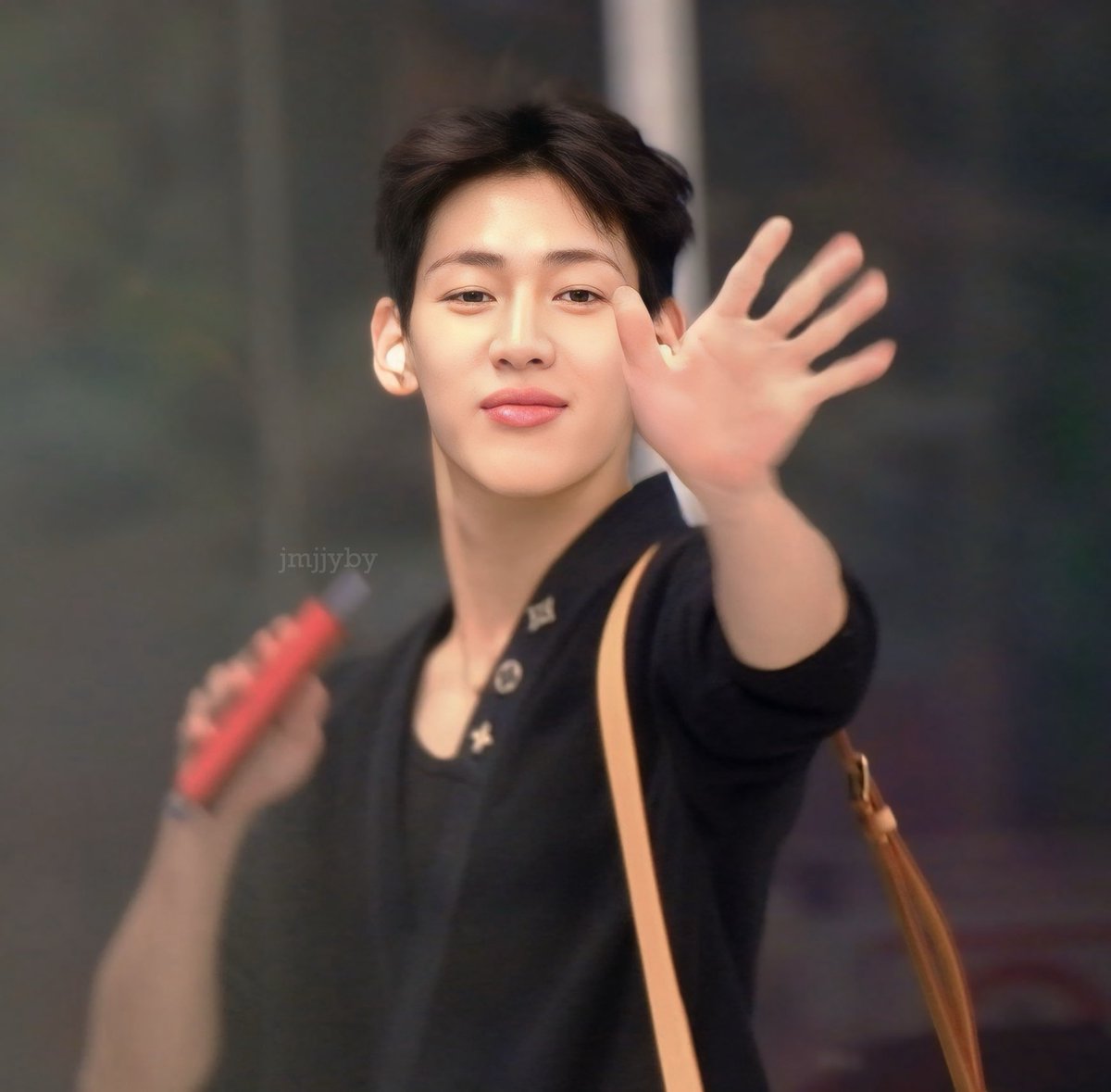 น้องแบมเหมือนถูกสตาฟไว้ 17 ไม่เกินจริง 😙😊

#BelovedBamBamBacktoKorea
#BamBam #뱀뱀 <a href="/BamBam1A/">BamBam</a>