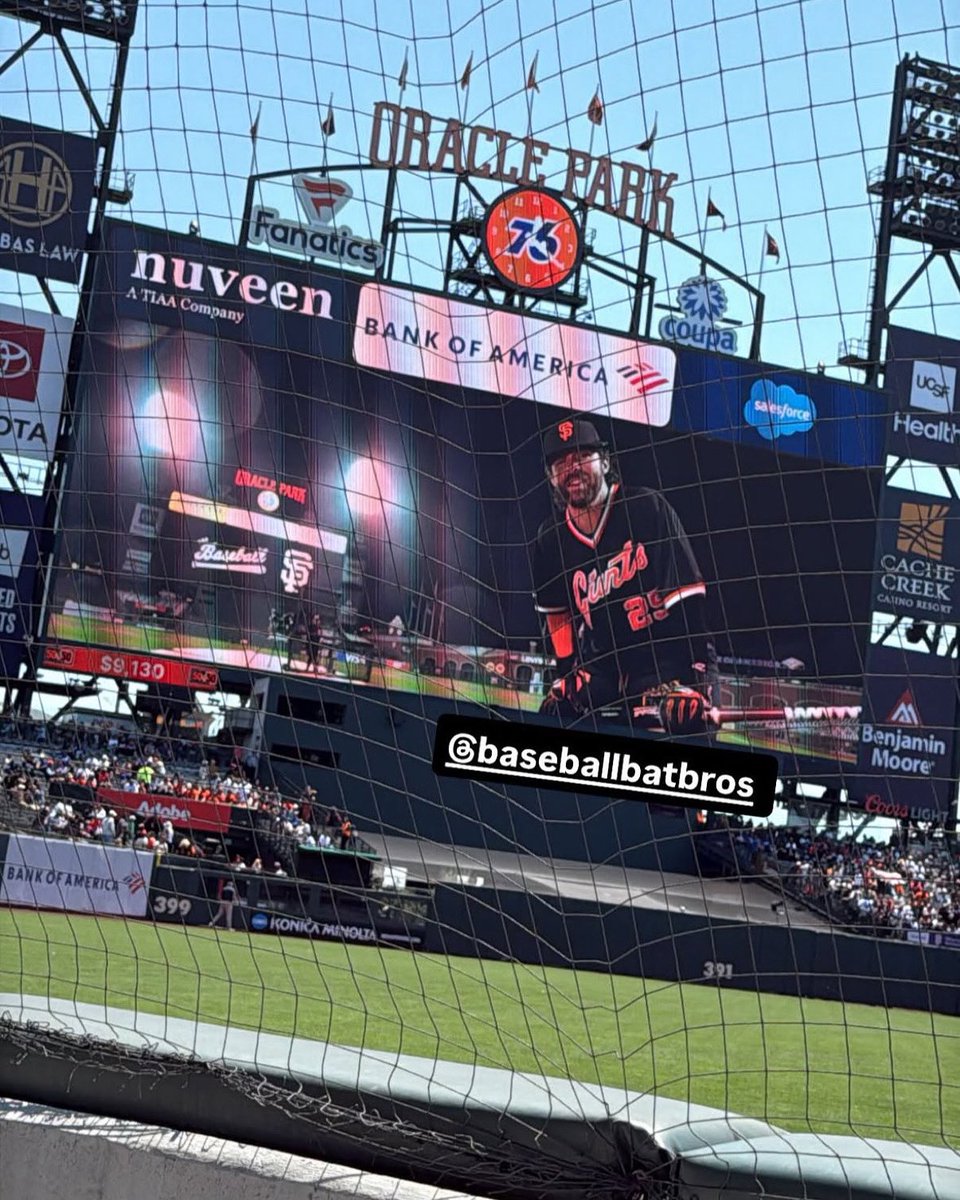No freaking chance they put us on the jumbotron for the game today 🤣 That’s actually wild. Thanks @sfgiants 🧡