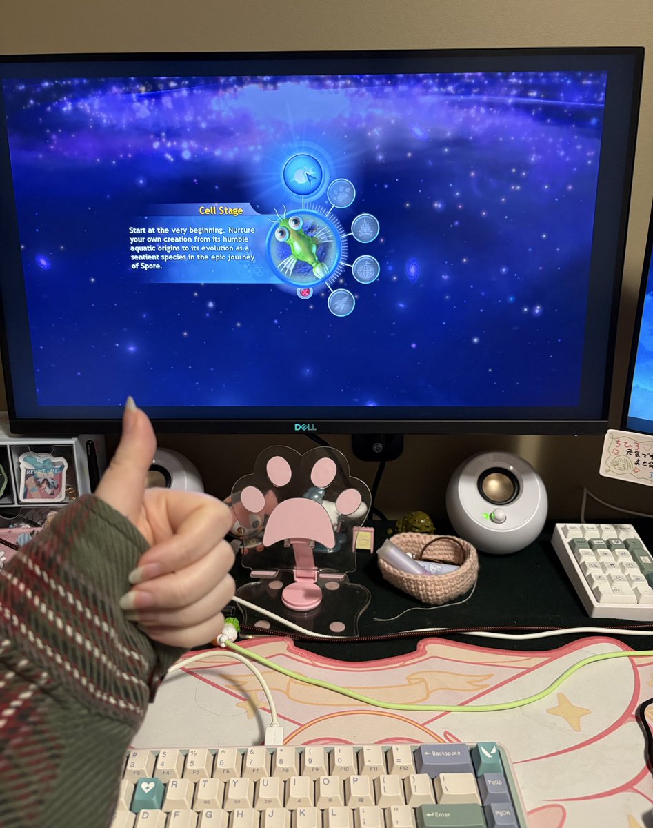 My brother bought me the OG Spore on Steam and it kept crashing so I assumed it’s bc it’s basically from the 90s………………………………………………….turns out I just hadn’t updated my graphics drivers in over a year LMAOOOOOO I AM NOW THRIVING