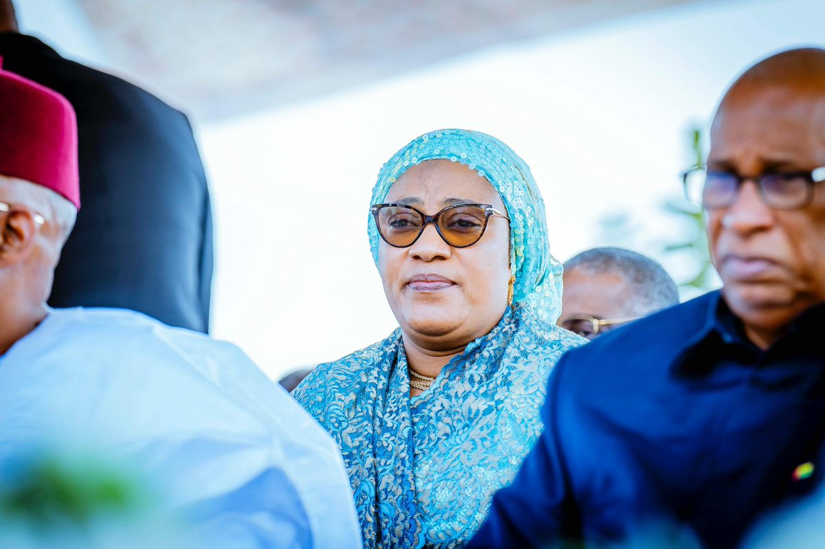 KwapchiB's tweet photo. HE Nana Shettima at the 50th Independence Celebration at the Praça da Independência São Tomé and Principe. Her Excellency Represented The First Lady of Nigeria Senator Oluremi Tinubu at the Event . https://t.co/fwvT72bEgz