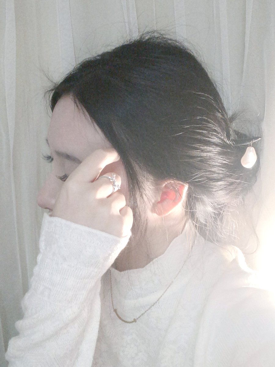 zjq03's tweet photo. 为了拍戒指随手拍的 #女s #女攻 #第四爱 #四爱 #4i #iiii https://t.co/EdvKGx5j1n