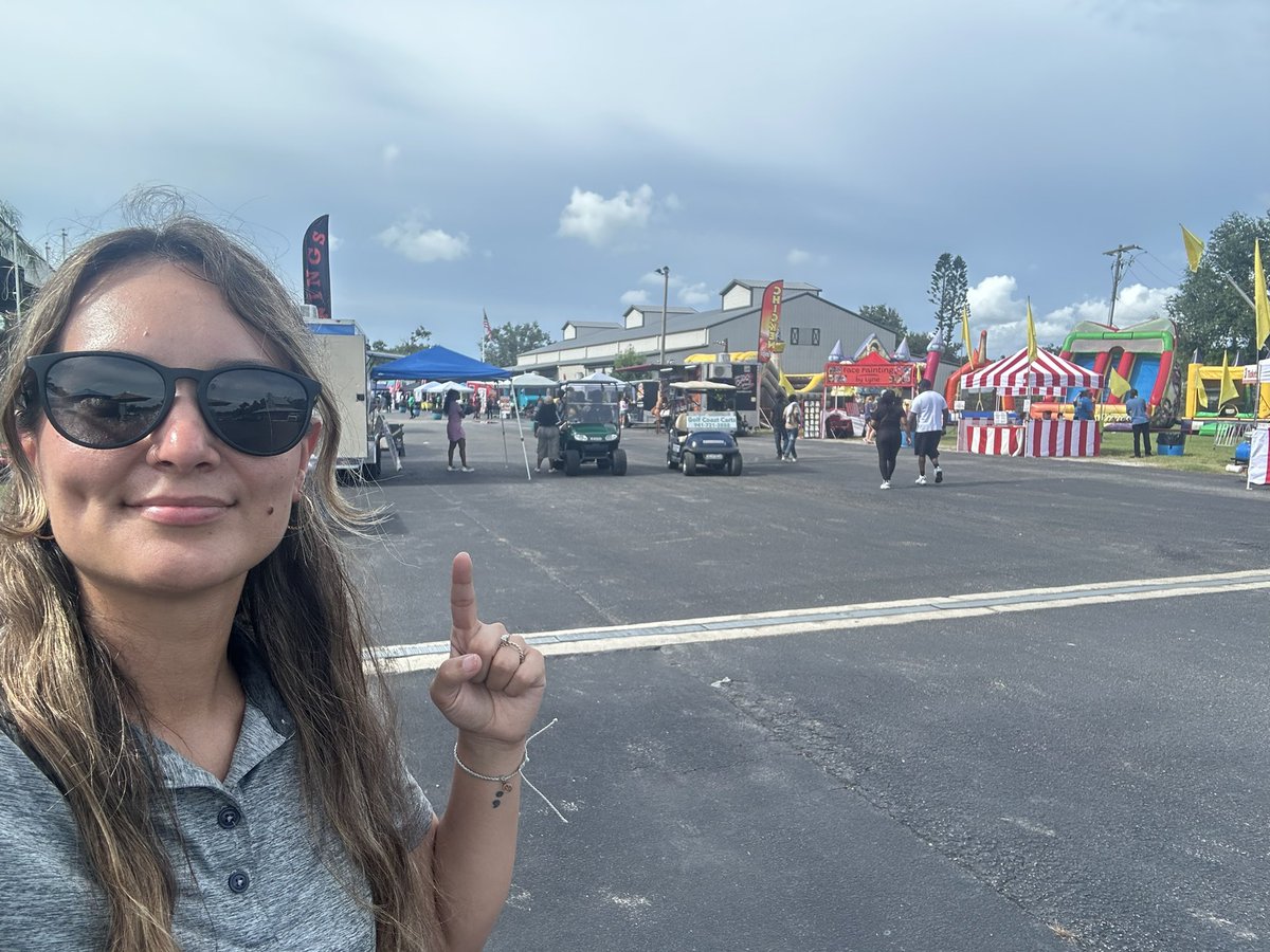 Out here in Bradenton Fair Grounds for the seafood festival! 

<a href="/One_FLA/">OneFLA</a>