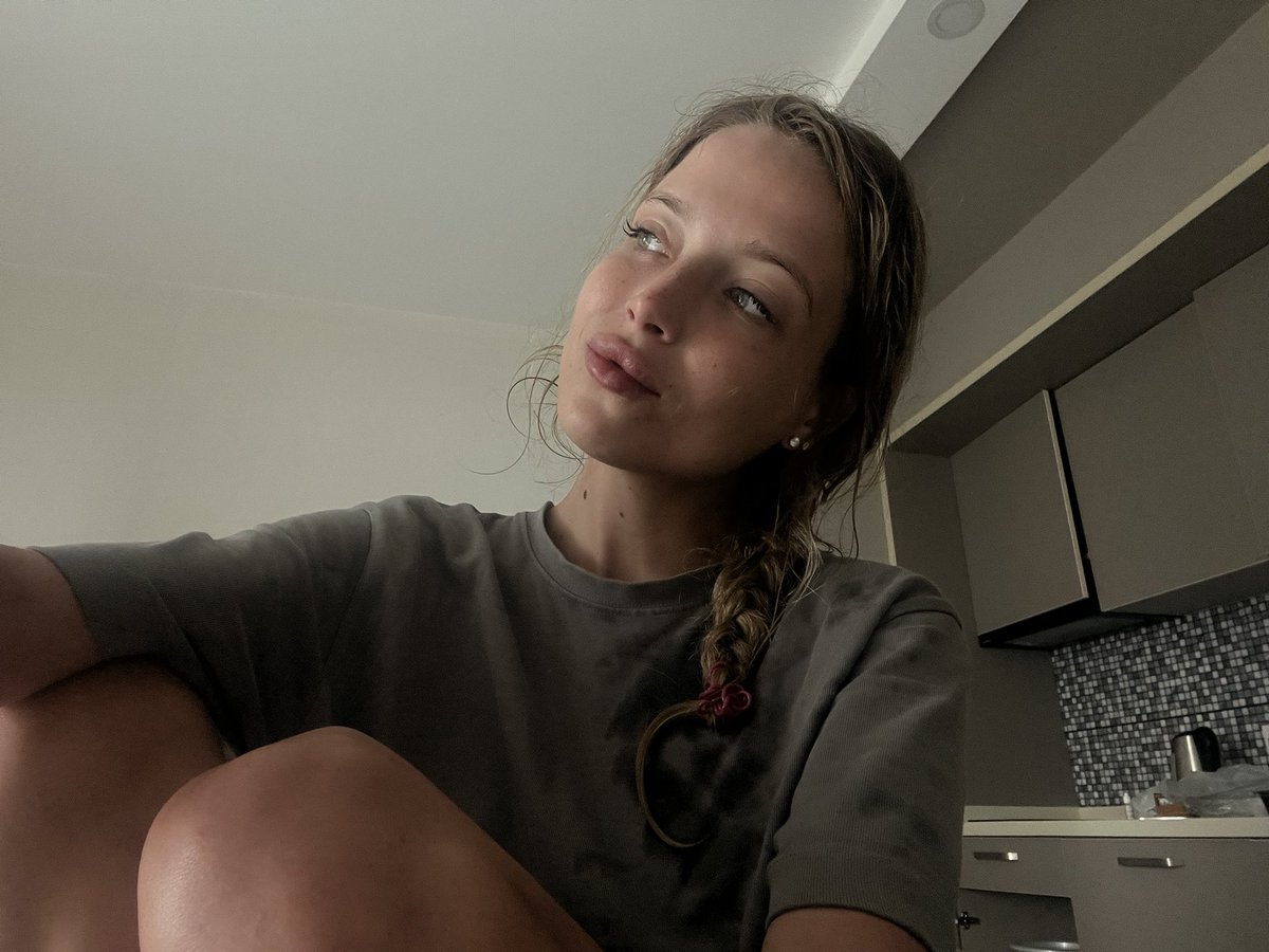 Моё лицо, когда рассказываешь факт из своей жизни, а тебе говорят, что это не правда.
Мои хорошие, я даже 30% треша ещё не рассказала.
Это так, что первое пришло на ум.
Могу и ещё поведать , только дайте знак,  но флудить не хотелось)