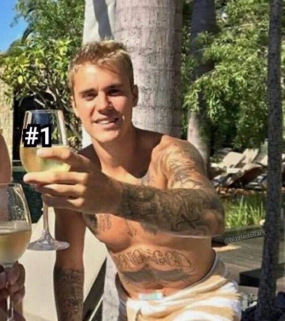 <a href="/eurickin/">Henrique</a> <a href="/buzzteinfeld/">mafe SWAG</a> se fazer de maluco não vai tirar o bieber do topo