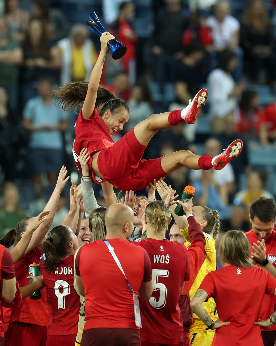 UEFA Women's EURO 2025 (@weuro2025) on Twitter photo 🇵🇱 Padilla celebrations ⚽️🏅
#WEURO2025 🇵🇱 Padilla celebrations ⚽️🏅
#WEURO2025