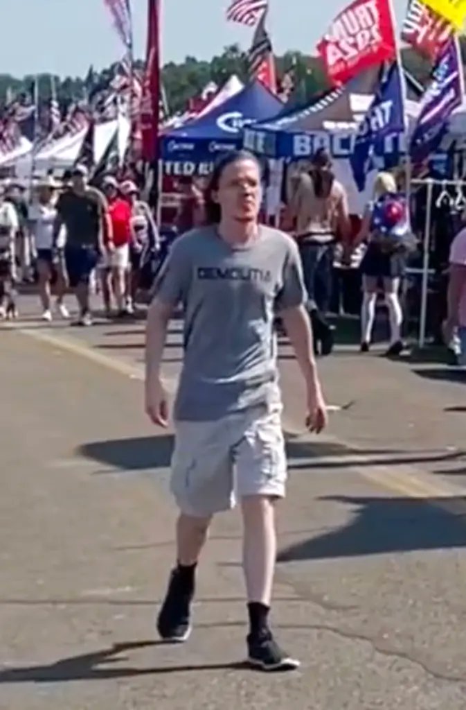 🚨🇺🇸 ASSASSINATION ATTEMPT BUTLER: SECRET SERVICE KNEW... AND SAID NOTHING

A year after the assassination attempt on Trump, a new GAO report confirms what many suspected:

The Secret Service had classified threat intel 10 days before the Butler rally.

They never told the agents