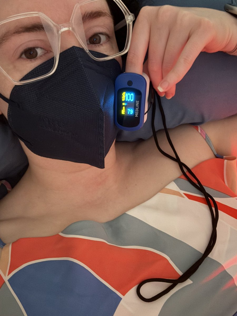 mrzphd's tweet image. 4/ oxygen into blood even at very low pressure makes a quantitative measurable difference. Let’s compare: 1) without, 2) with portable O2 4L/min, 3) mHBOT halfway to 1.3 atm

Notable severity of symptom reduction in HBOT during acute COVID even w lower pressure superior to O2.