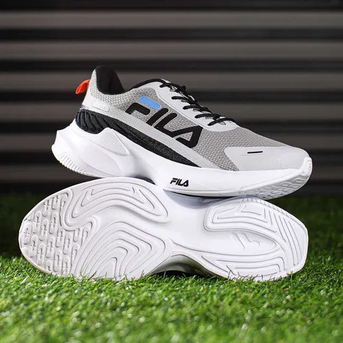 CORRE PRA FILA 🏃🏻
3 cores disponíveis

Tênis Fila Float Progress Lite Corrida

De R$ 299 por R$ 179💵
use o Cupom: MODAQUINZE📌

mercadolivre.com/sec/1ELL7Fp