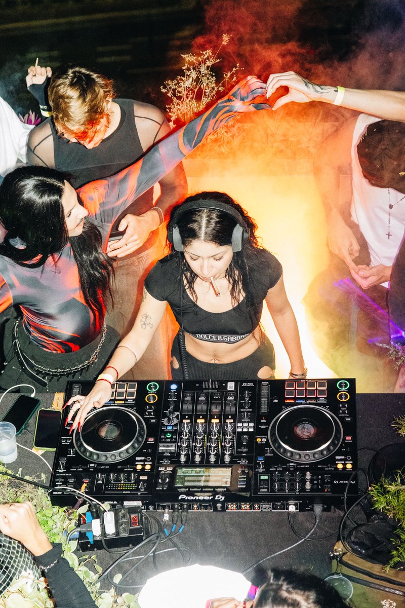 mallveck's tweet image. #POTY photo of the year 
@d3lcu @FESTAGRADE @CANDYstefloon