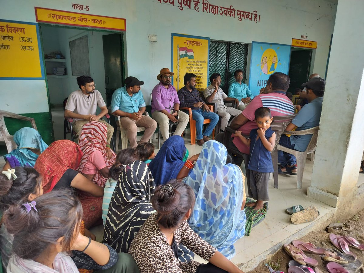 विद्यालय मर्जर के खिलाफ यू पी पी एस संघ प्रदेशीय अध्यक्ष डॉ दिनेश चंद्र शर्मा जी  निर्देश पर जनपद जालौन के सभी ब्लॉकों में मर्जर स्कूल बाले ग्राम में सभी ब्लॉक ईकाई ने ग्राम बासियो से सम्बाद किया <a href="/basicshiksha_up/">Department Of Basic Education Uttar Pradesh</a> <a href="/CMOfficeUP/">CM Office, GoUP</a> <a href="/DrDCSHARMAUPPSS/">Dr Dinesh Chandra Sharma</a> <a href="/thisissanjubjp/">Sandeep Singh</a> @DmJalaun <a href="/BsaJalaun/">BSA Jalaun</a>