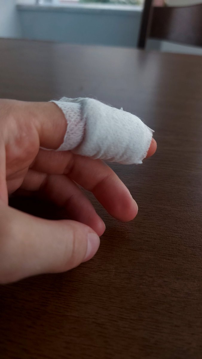 krbltkrblt's tweet photo. Büyük hevesle başladığım her olayın sonunun hüsran olması 🥀 https://t.co/OeJ74aguJX