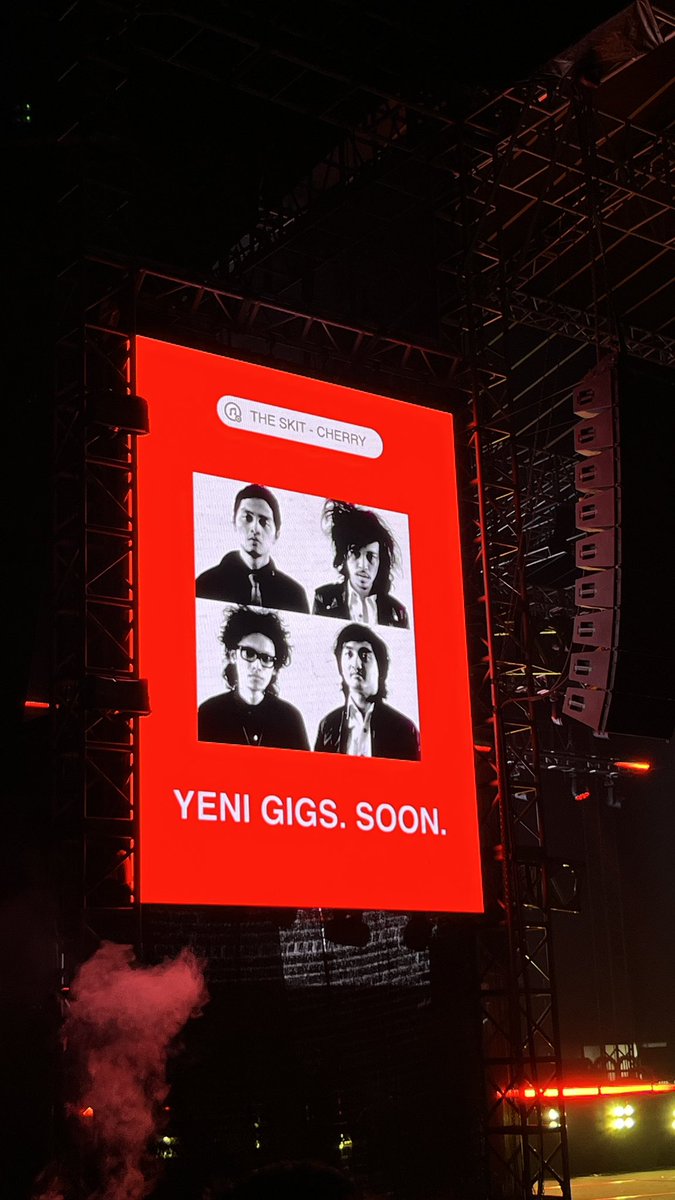 wavecvlt's tweet photo. Wah @empatkarib mau manggung lagi 👀 #jenny https://t.co/bxTnPRAzeF