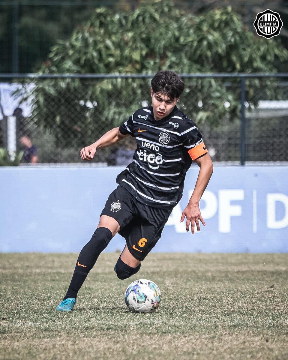 FormativasO's tweet image. 🔚 Final del encuentro.
⚽️ Sub-15.
➖️ Luqueño (1-0) #Olimpia.