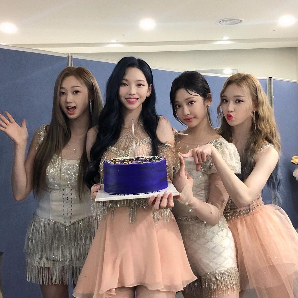 icurina's tweet photo. 🥹 https://t.co/avoyPRt5BZ