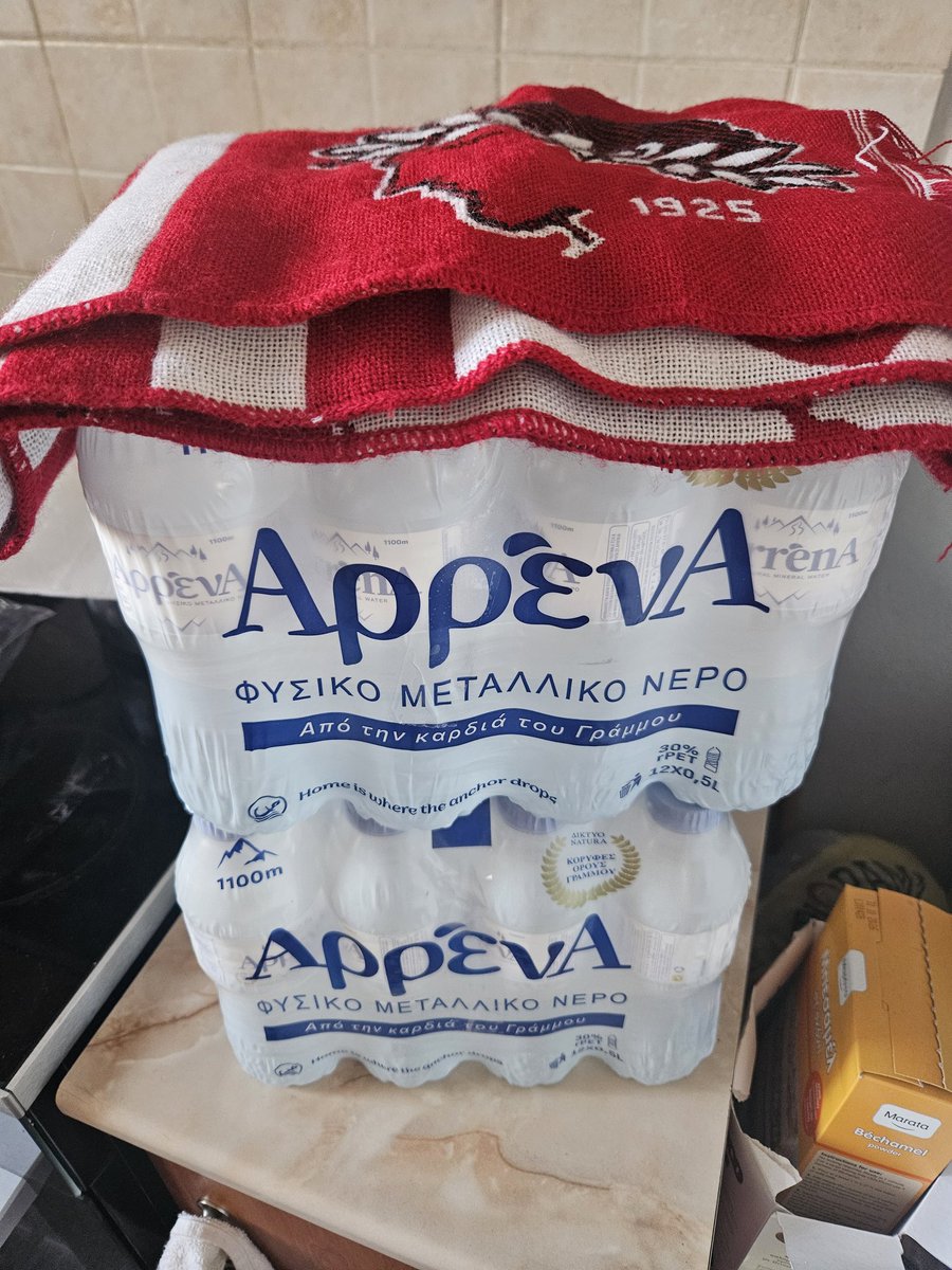 thecarpetman15's tweet photo. -Φορτώνουμε σιγά σιγά...Εξάλλου η πηγή ειναι αστείρευτη. #olympiacosbc #OlympiacosBC #arenna #freeSEF https://t.co/mnKRmMvE7n