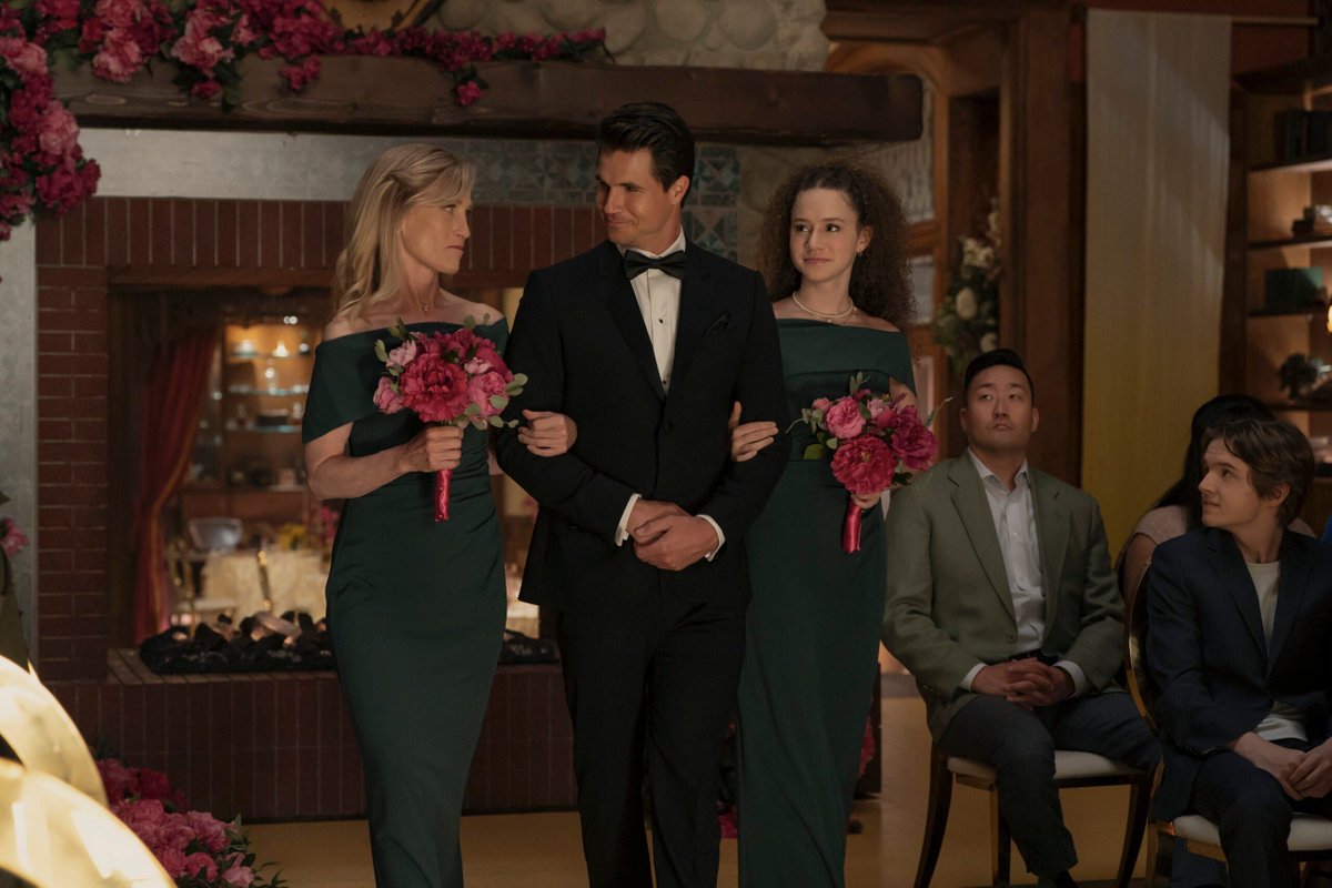 TellTaleTV_'s tweet image. #Upload will return for its fourth and final season next month. Prime Video has released first-look photos from the four-episode event. Read on for the details!  telltaletv.com/2025/07/upload…