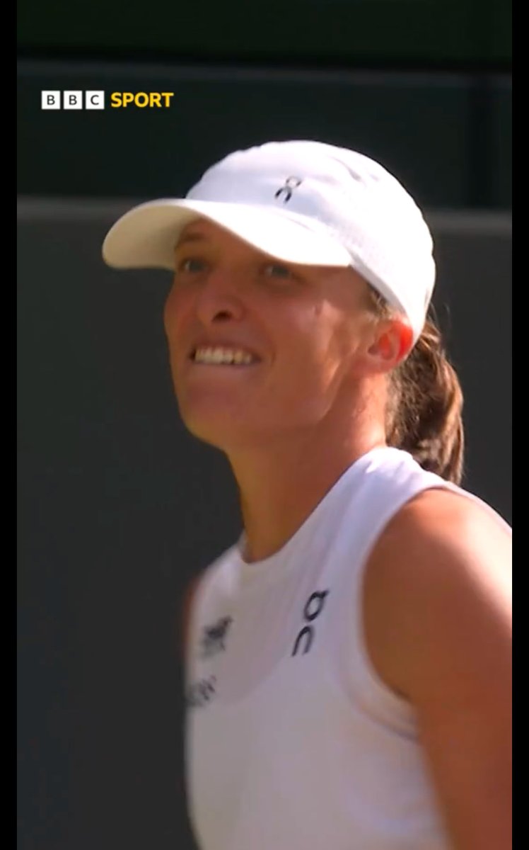 polskieserce's tweet image. What a day!  from that epic ‘Silence in Polish’ moment 🇵🇱 in the Battle of Britain film when the Poles showed their strength to quickly switching over to see the speed with which #IgaŚwiątek won the #ladiesfinal at #Wimbledon2025 was just incredible! ⁦@SilenceInPolish⁩