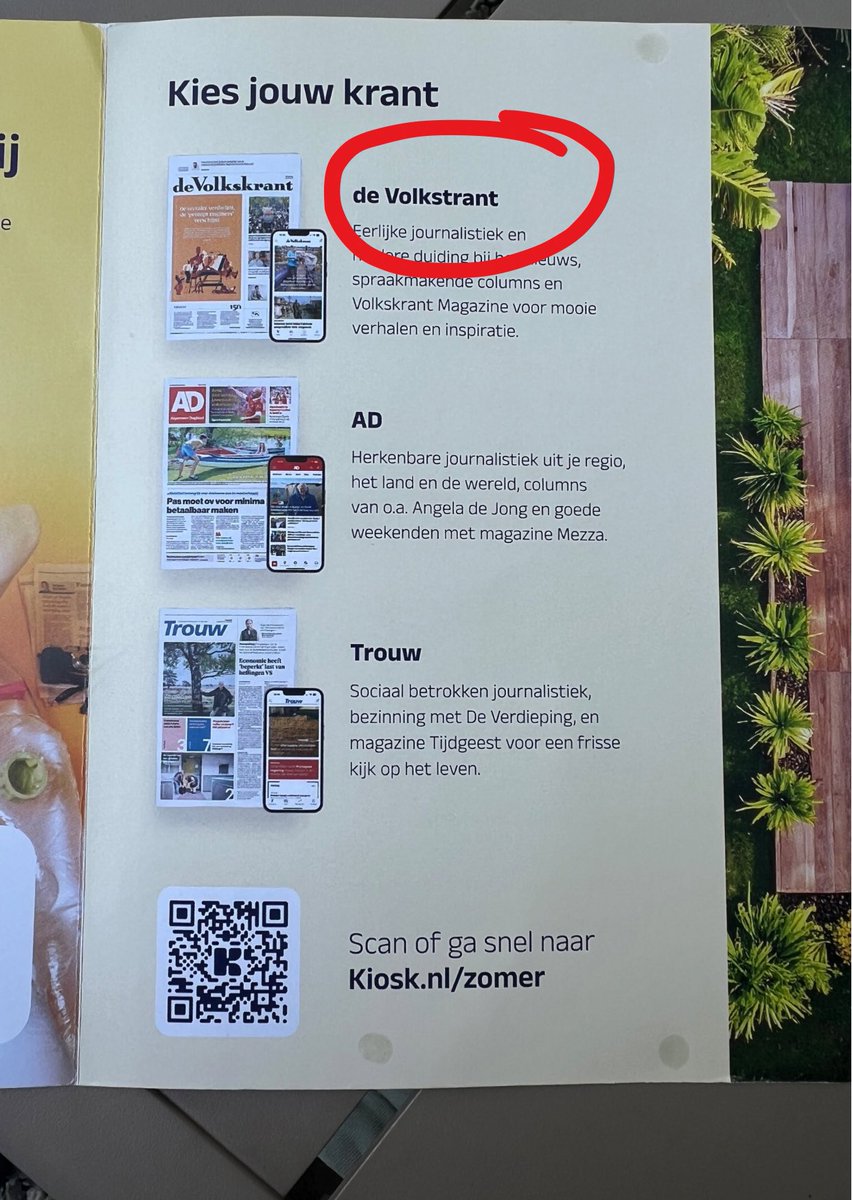 Kuifje01's tweet photo. Tja, welke zal ik kiezen?
#volkskrant #kiosk #drukfoutje https://t.co/PvEKk4ZkxJ