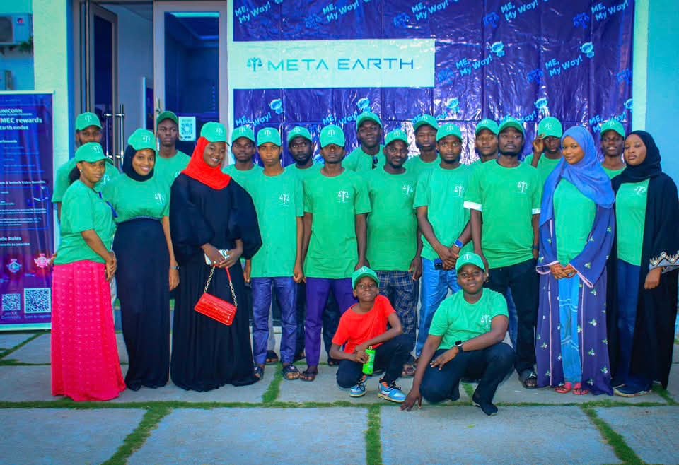 thebullmaker01's tweet image. I’m proud to announce I’m now an African Lead Ambassador for @_MetaEarth_
A project rewriting the rules of blockchain, identity & UBI — and AFRICA is taking the front seat! 🚀🇳🇬🇰🇪🇿🇦
👇 Why Meta Earth is DIFFERENT:
✅ Modular Blockchain (L1+ power)
✅ 1M+ users, 670K+ verified…