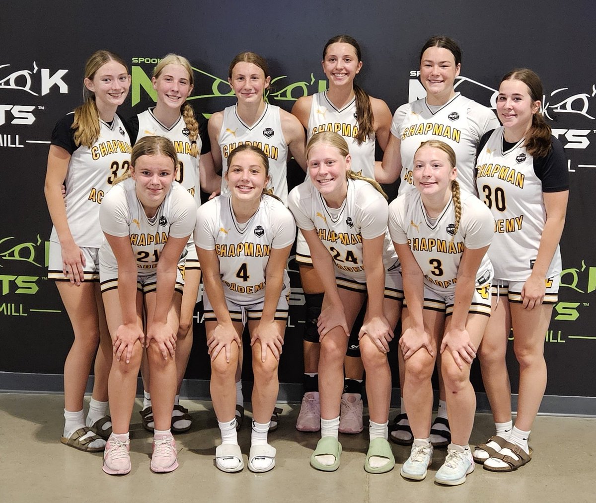 4-0 weekend! These girls dominated at Spooky Nook better than they did at Top Golf! Averaged 65 ppg offensively and held opponents to 38 ppg.