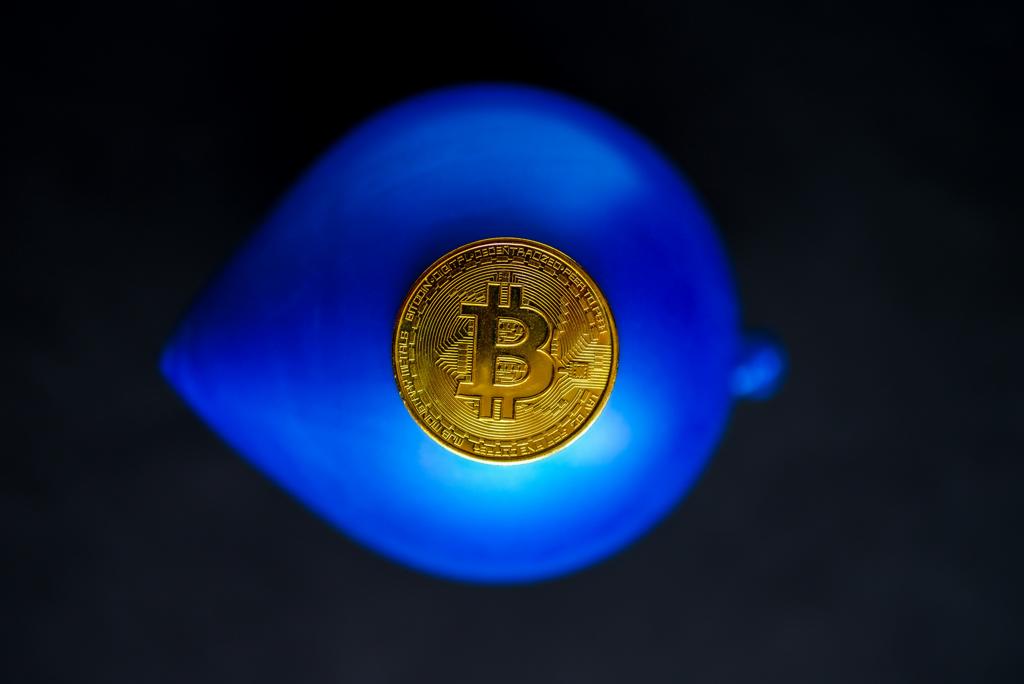 Learn how to navigate crypto taxation with these tips: 1. Keep detailed records of all transactions. 2. Consider using tax software for accurate calculations. 3. Be aware of tax implications for trading, mining, and staking. 4. Consult a professional for guidance. #CryptoTaxTips